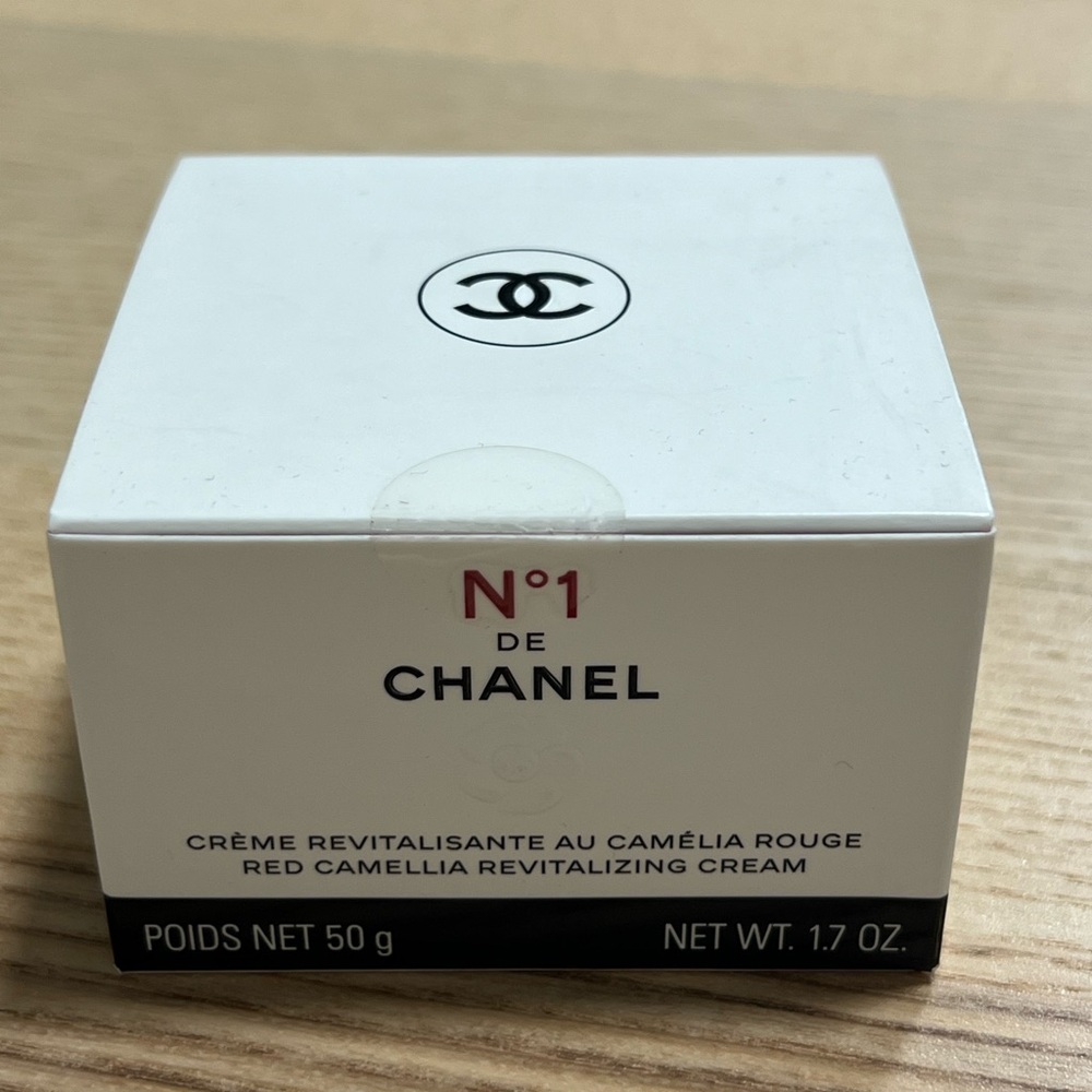 Chanel red camellia revitalizing cream